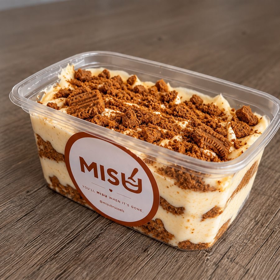 Barquette de tiramisu MISU Spéculoos, éclats de spéculoos concassés sur toute la surface